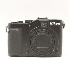 Nikon COOLPIX P7000 10,1