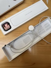 Apple Watch SE (2022) 44mm Cassa in Alluminio Color Mezzanotte con Cinturino...