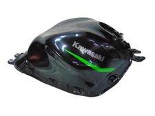 Serbatoio benzina con dettaglio KAWASAKI Z 650 2023 2024