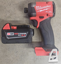 Milwaukee M18 FUEL Avvitatore