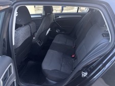 Venendo Golf 7  anno 2014 , Colore Nero . Motivo?  Acquistato Una Nuova Auto