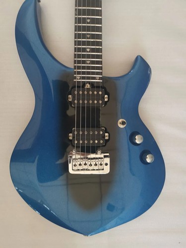 Ernie ball music man john - ernie,