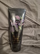 Avon Far Away Beyond lavaggio