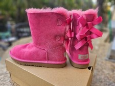 UGG CLASSIC BAILEY BOW II HOT
