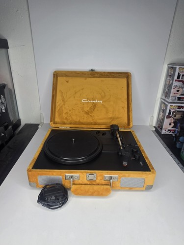 Mustard velvet crosley - mustard,