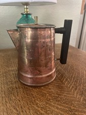 Caffettiera vintage con piano