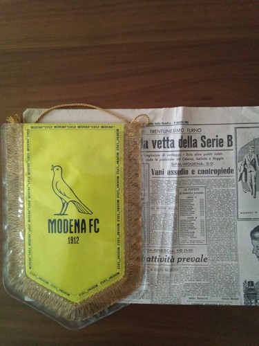 Gagliardetto modena calcio - gagliardetto,