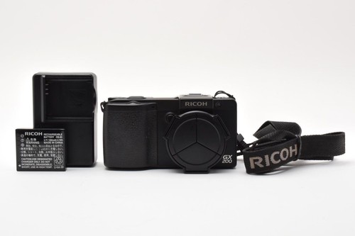Fotocamera digitale compatta