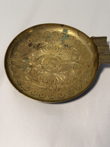 Vtg brass engraved ashtray - brass,