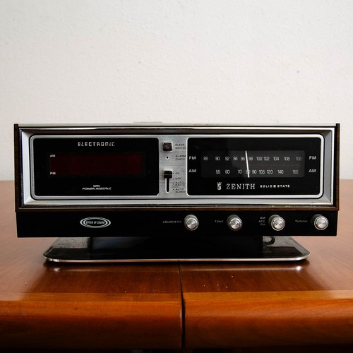 Radio moderna metà secolo