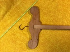 stampella gruccia in legno antica per vecchi armadi