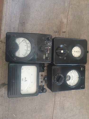 Lotto quattro strumenti - strumenti, di
