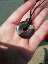 COLLANA  CONCIONDOLO IN PIETRA. CORDINO IN CUOIO. ETNICO.