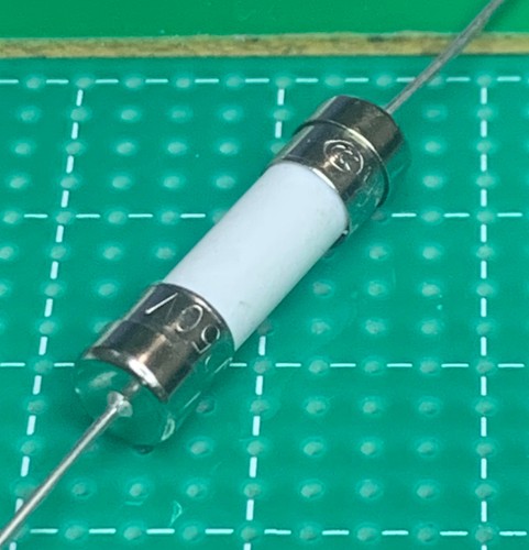 Fusibile 250v ceramico - 2a, t
