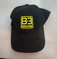 Cappellino con visiera B3 Biemme, cotone 100%, cinturino regolabile. Nuovo
