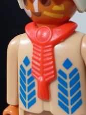 PLAYMOBIL AMULETO ROJO COLLAR