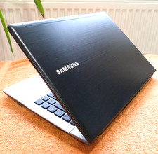 Netbook Samsung QX412 14