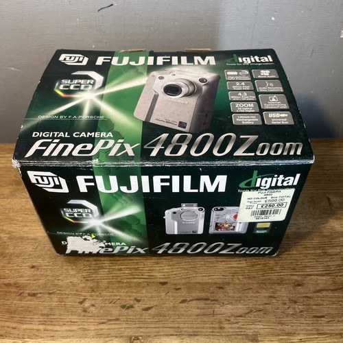 Fotocamera digitale vintage