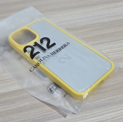 Custodia carolina herrera - carolina,