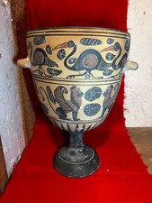 Vaso a due manici in terracotta con decorazioni nere e rosse, stile etrusco