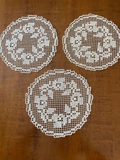 GRUPPO DI N. 3 CENTRINI DI