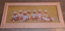 QUADRO ANNE GEDDES BAMBINI NEONATI, CON CORNICE IN LEGNO 28cm x 58cm