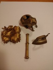 Oggetti di ottone vintage collezione, soprammobili. Posacenere, ferro da stiro