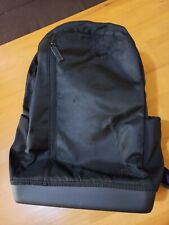 SCATTO bellissimo zaino nero fondo rigido multitasche fuori e dentro!