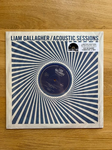 Liam gallagher acoustic - -,