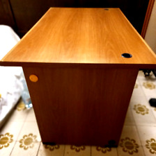 SCRIVANIA 120 X 80 CON PASSACAVI