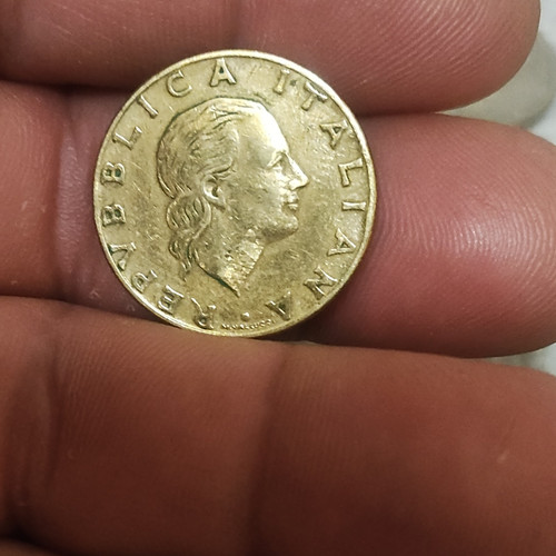 Italy 200 lire coin 1979 - coin,