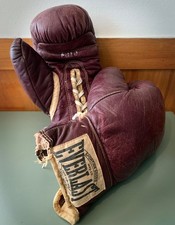 ∞ Vintage Lace-Up EVERLAST
