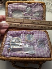Mini set da tè vintage Delton porcellana vimini cestino da picnic floreale lavanda 8 pz