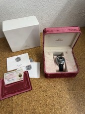 Omega Speedmaster Date 39 mm