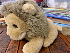 Trudi Plush Seated Lion