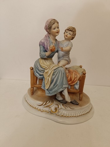 Capodimonte firmato lamagna - v.,