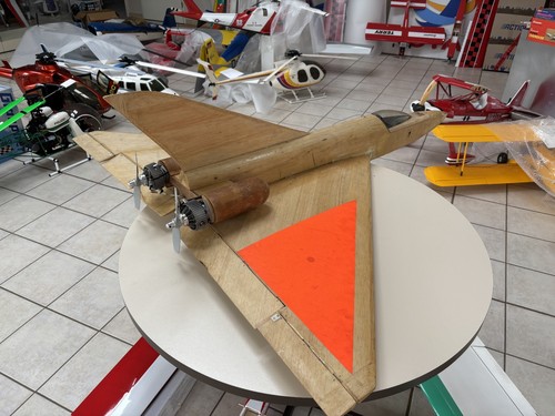 Prototipo delta graupner - di,