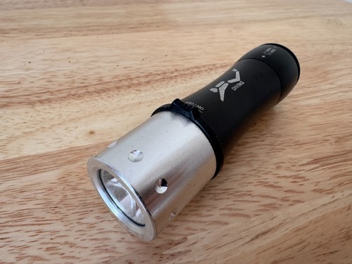Torcia led subacquea 90000lms - led,