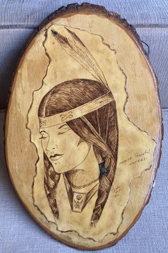 Targa legno intagliato - in,