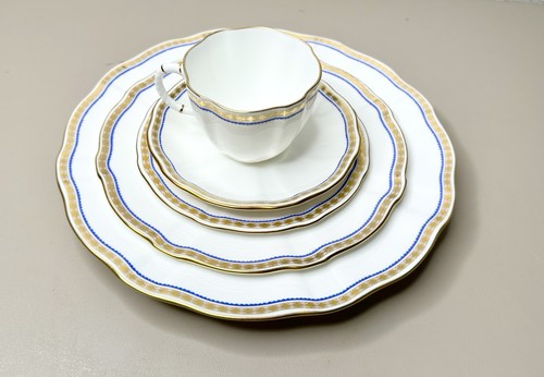 Royal crown derby - royal, carlton