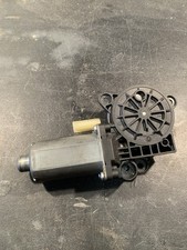 24347 Motorino alzavetro anteriore dx Per Ford Fiesta V dal 2002 al 2008