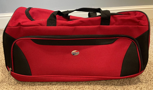 American tourister red carryon - american,
