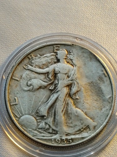 Massiccio colpo attraverso - massiccio,