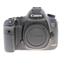 Canon EOS 5D Mark III Digital