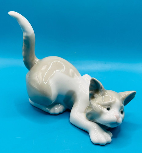 Lladro grey white - grey, porcelain