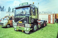 Foto camion Volvo F12