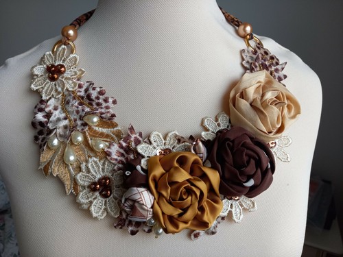 Collana girocollo fatta mano - collana,