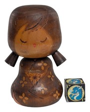 Bambola Kokeshi creativa