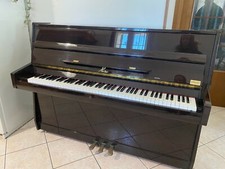 Pianoforte nero a muro Hero