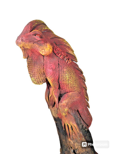 Iguana tronco scultura - su,